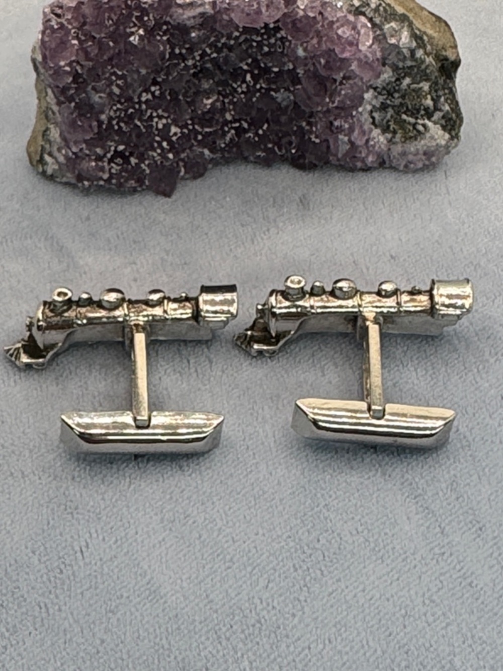 SWANK Vintage Silver-tone Train Engine Cufflinks - Picture 4 of 7
